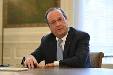 François Hollande favorable à la légalisation du cannabis pour « éradiquer le trafic »